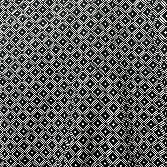 TALBOTS Black White Geometric Print Tapered Hem Cropped Heritage Pants Size 14 - Picture 3 of 10